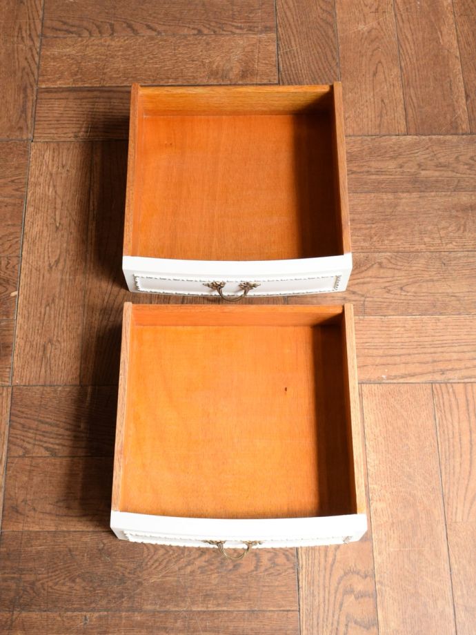 チェストの引き出し