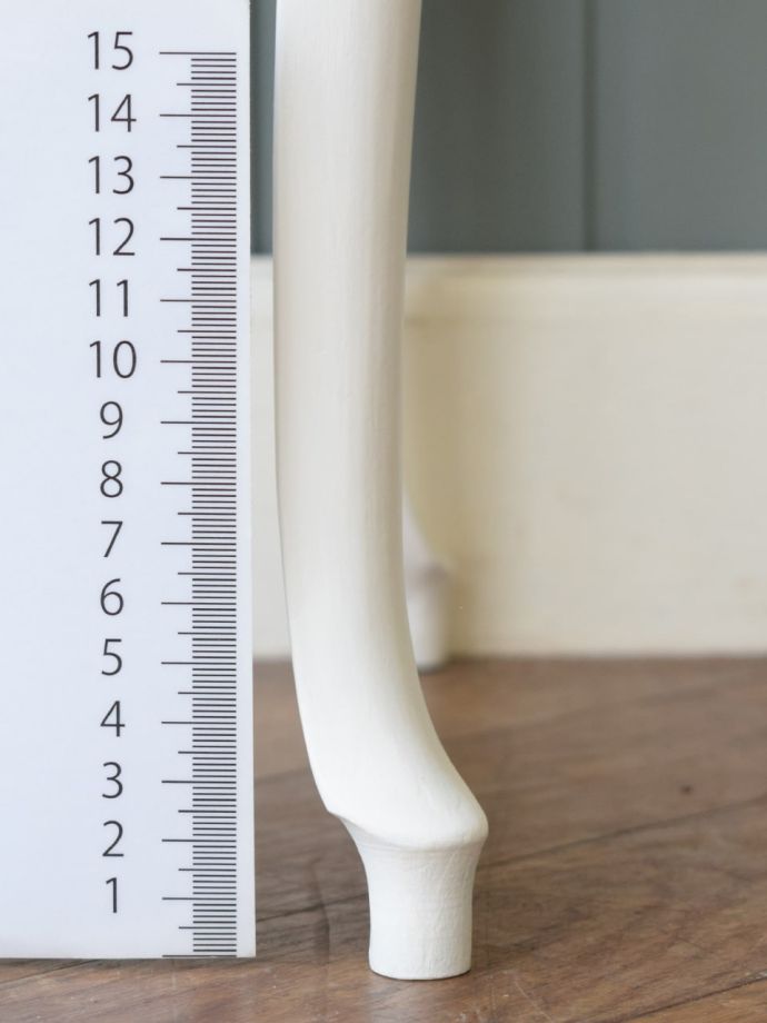 アンティーク家具の脚