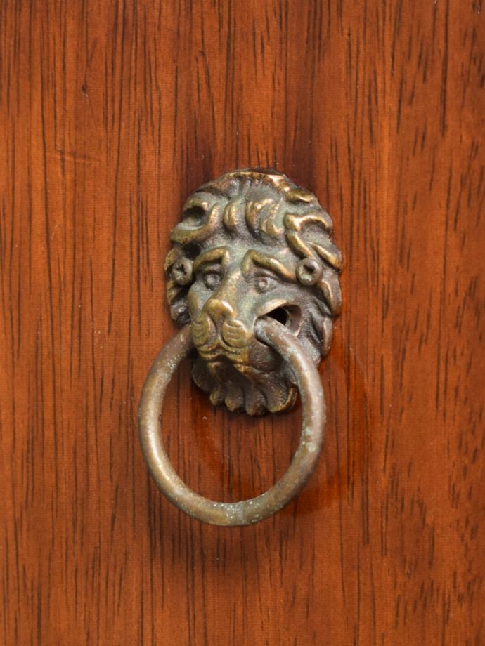 マガジンラックの持ち手