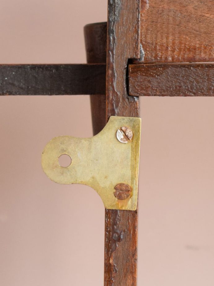 アンティークシェルフの金具