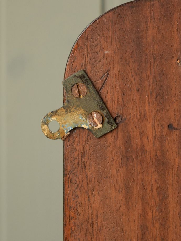 アンティークシェルフの取り付け