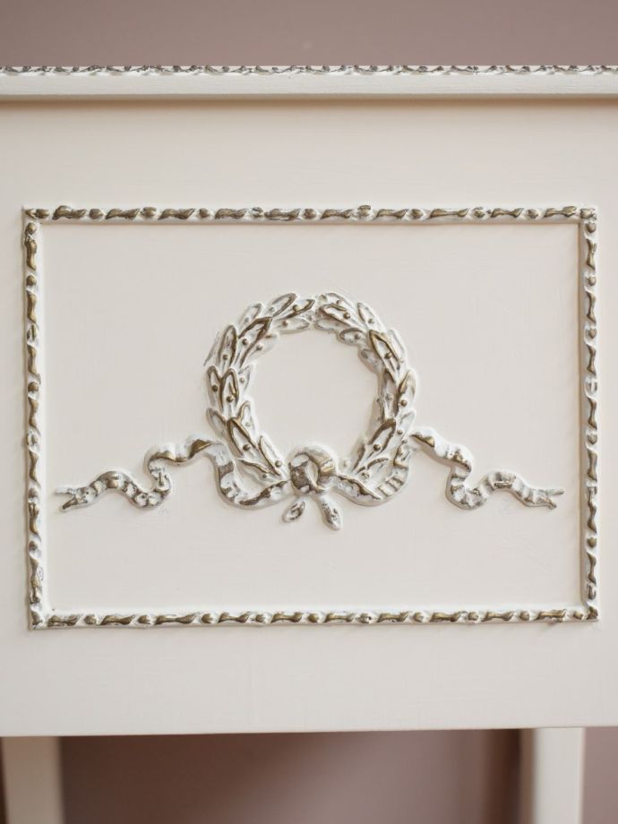 フランスチェストの装飾