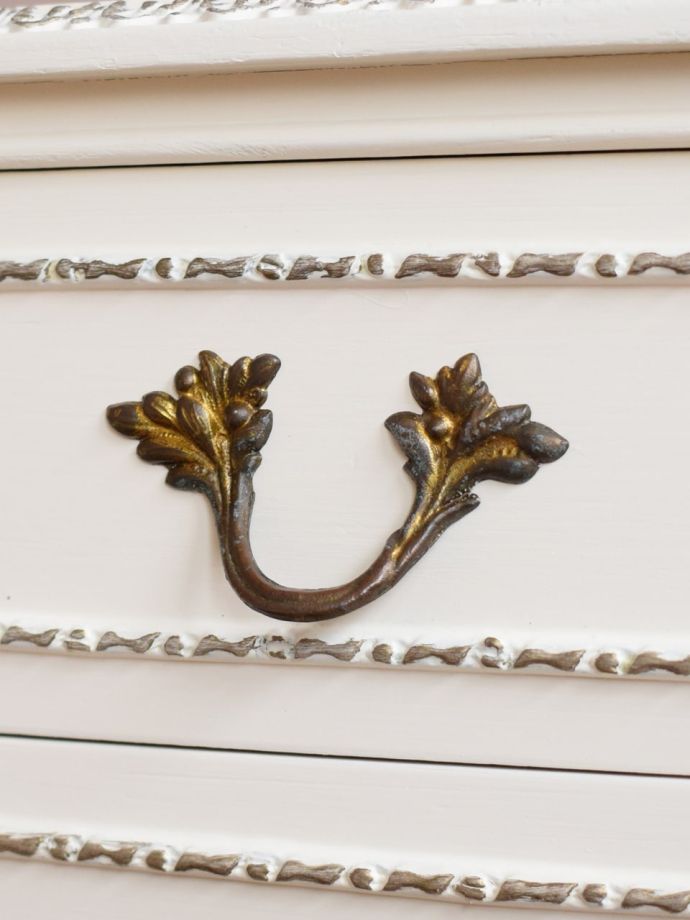 アンティーク家具の取っ手