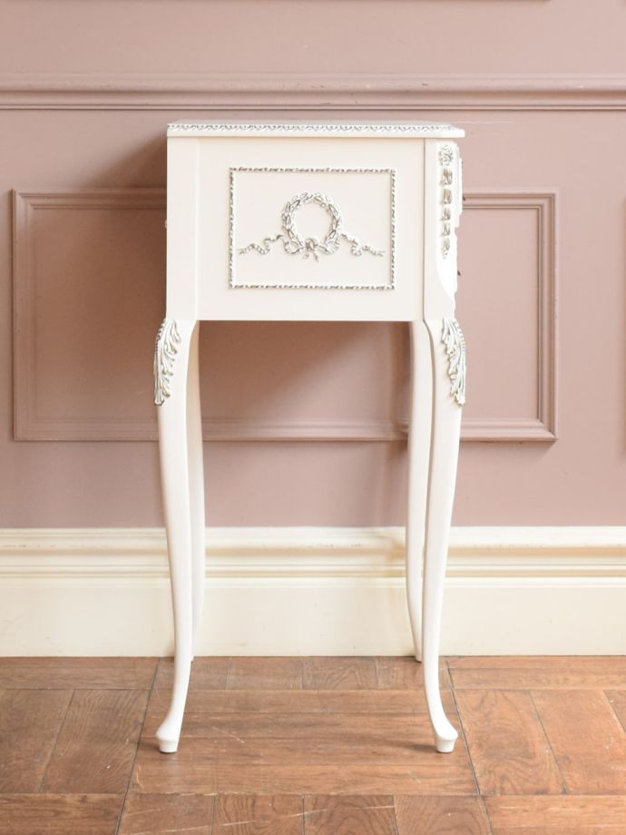 チェストの側面