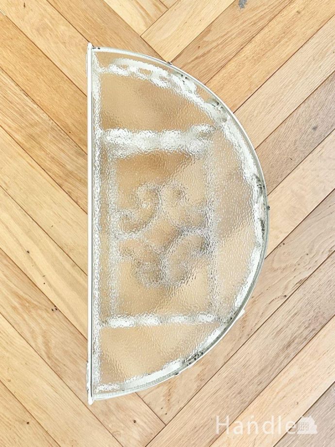 アンティークのウォールシェルフの天板