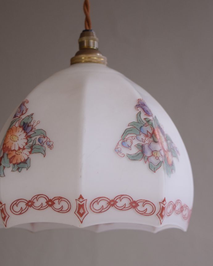 ペンダントライト　照明・ライティング　イギリス輸入のアンティークランプシェード（コード・シャンデリア電球・ギャラリーなし）。。(m-1788-z)