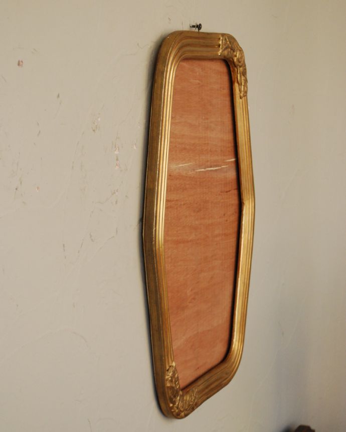 アンティーク その他の雑貨　アンティーク雑貨　フランスのアンティーク雑貨、薔薇の装飾が素敵なゴールドペイントのフレーム。横から見ると…こんな感じです。(m-1805-z)