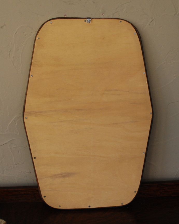 アンティーク その他の雑貨　アンティーク雑貨　フランスのアンティーク雑貨、薔薇の装飾が素敵なゴールドペイントのフレーム。後ろから見ると･･･こんな感じで壁に引っ掛けられるようになっています。(m-1805-z)