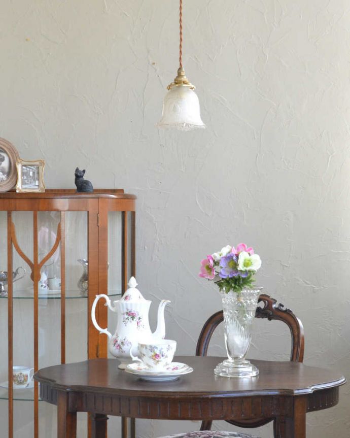 ペンダントライト　照明・ライティング　大人っぽいチェーンのデザイン、アンティークシェードペンダントライト（コード・シャンデリア電球・ギャラリーA付き）。。(m-1969-z)