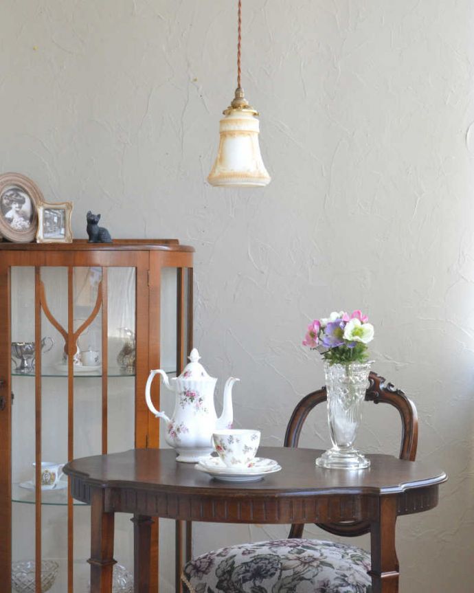 ペンダントライト　照明・ライティング　ギリシャ彫刻のようなアンティークペンダントライト（コード・シャンデリア電球・ギャラリーA付き）。。(m-1977-z)