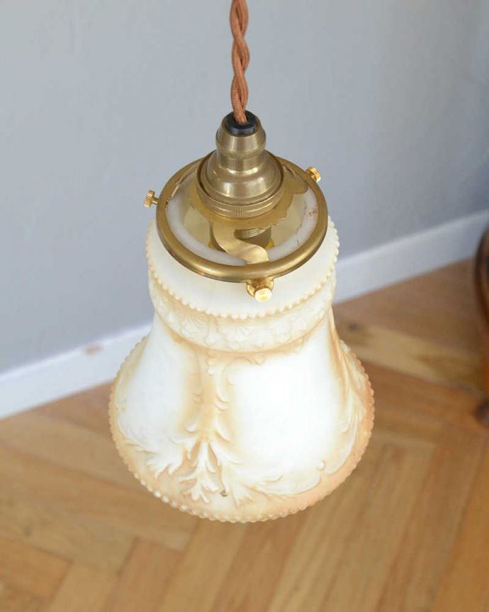 ペンダントライト　照明・ライティング　ギリシャ彫刻のようなアンティークペンダントライト（コード・シャンデリア電球・ギャラリーA付き）。。(m-1977-z)