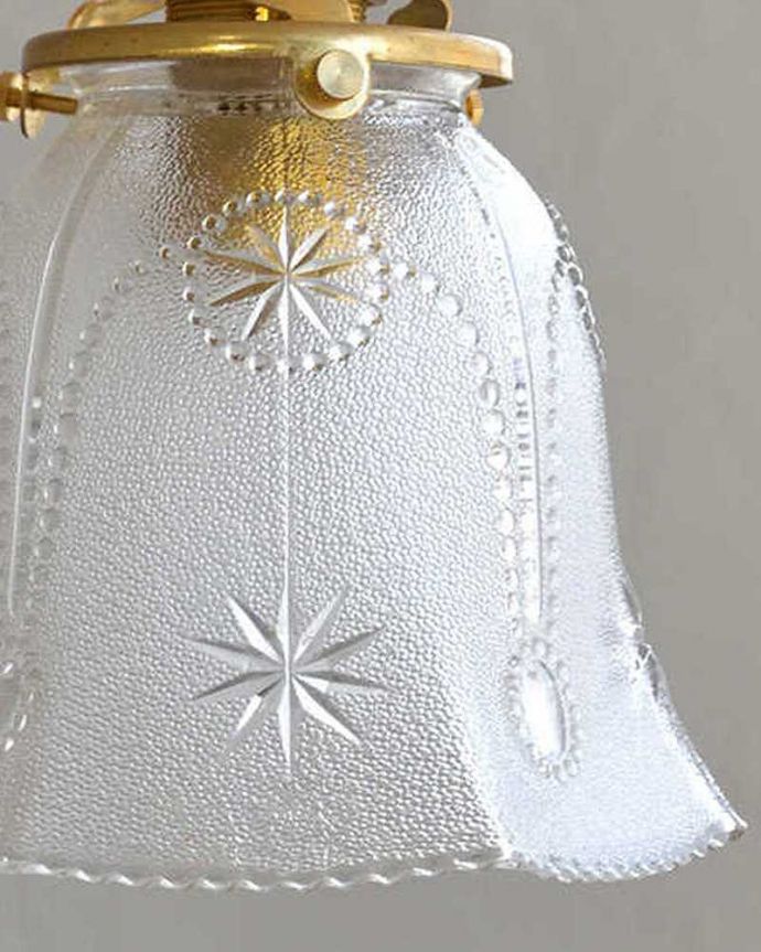 ペンダントライト　照明・ライティング　お星さまみたいに可愛いアンティークシェードペンダントライト（コード・シャンデリア電球・ギャラリーA付き）。。(m-1984-z)