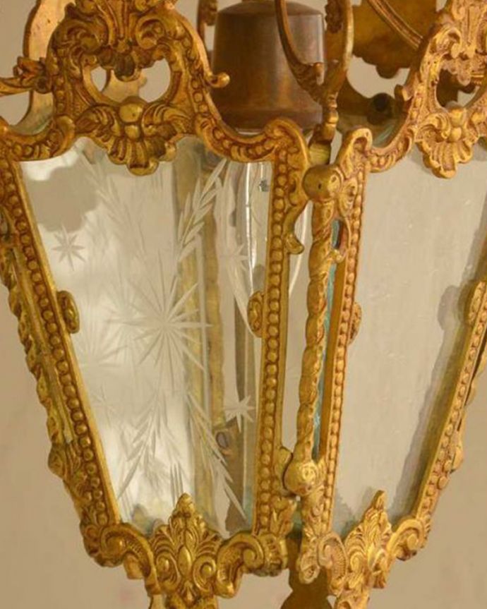 シャンデリア　照明・ライティング　ブロンズ＆ガラスのフランスアンティーク1灯シャンデリア。。(m-2001-z)