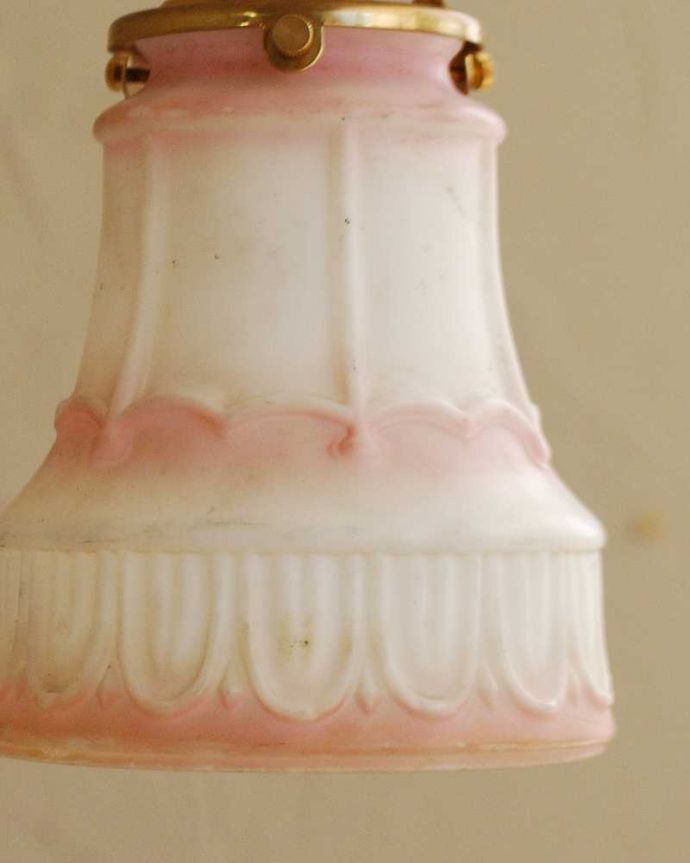 ペンダントライト　照明・ライティング　ピンクのラインが可愛いアンティークペンダントライト（コード・シャンデリア電球・ギャラリーA付き）。。(m-2014-z)