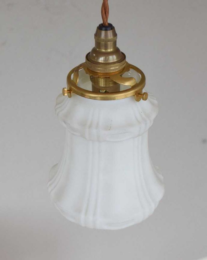 ペンダントライト　照明・ライティング　表情がある灯り、アンティークペンダントライト（コード・シャンデリア電球・ギャラリーA付き）。。(m-2020-z)