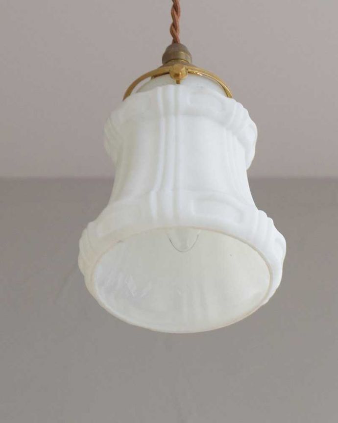 ペンダントライト　照明・ライティング　表情がある灯り、アンティークペンダントライト（コード・シャンデリア電球・ギャラリーA付き）。。(m-2020-z)