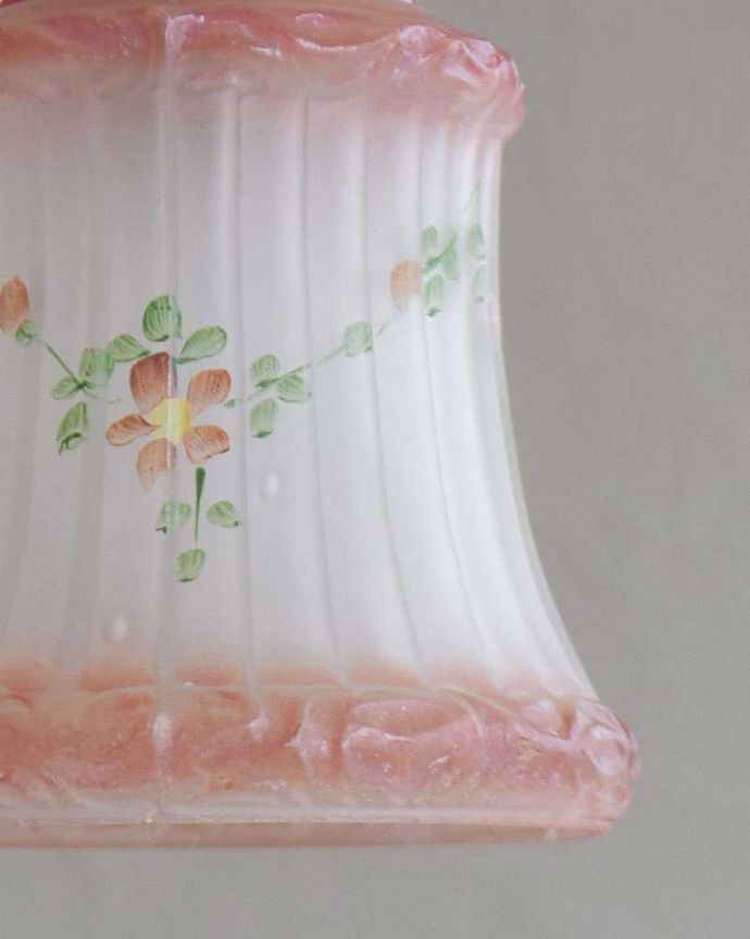 ペンダントライト　照明・ライティング　ピンクのラインが可愛いアンティークペンダントライト（コード・シャンデリア電球・ギャラリーA付き）。。(m-2047-z)