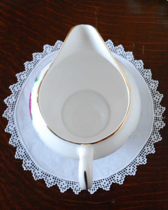 アンティーク 陶磁器の雑貨 アンティーク雑貨 バラの花がデザインされた美しいアンティークミルクポット。上から見るとこんな感じです。(m-2111-z)