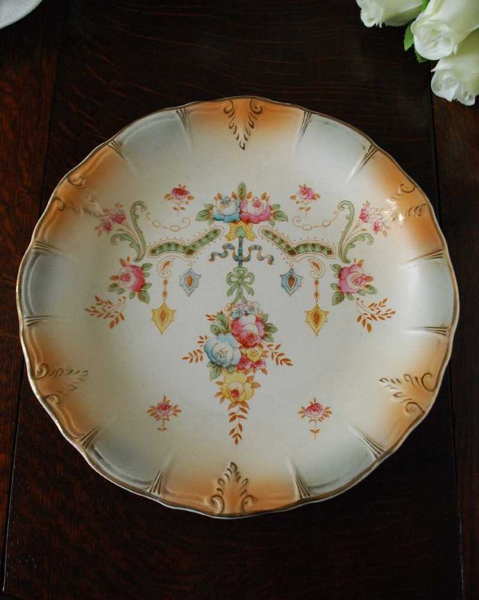 アンティーク 陶磁器の雑貨　アンティーク雑貨　イギリスで見つけたCrown Devon社（クラウンデボン）のアンティークプレート。アンティークなので多少のキズ・汚れがある場合があります。(m-2133-z)