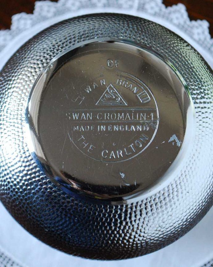 アンティーク 真鍮の雑貨 アンティーク雑貨 アンティークシルバー雑貨、小物入れにぴったりな銀のボウル(シュガーポット)。ロゴがプリントされています。(m-2168-z)