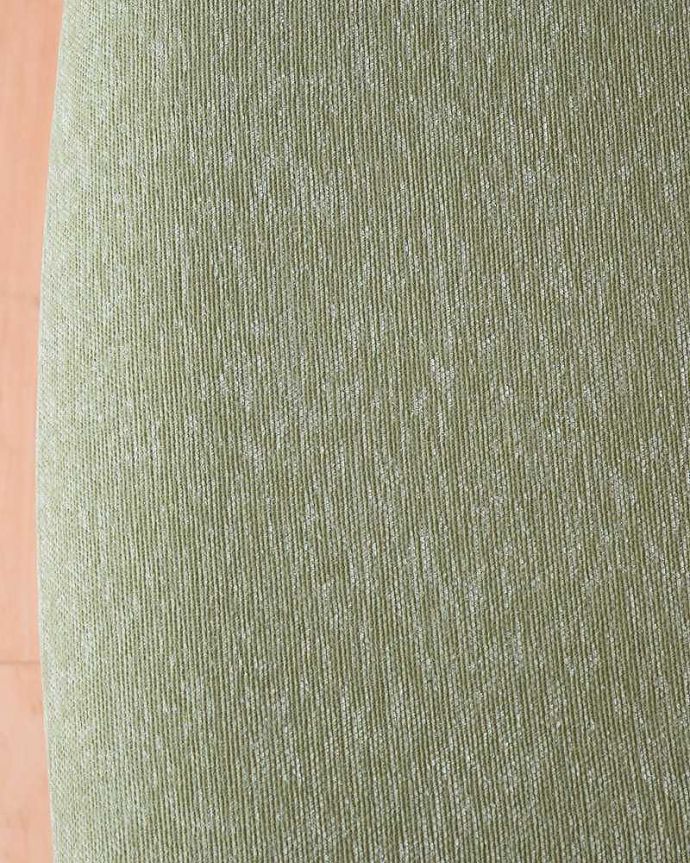 ダイニングチェア　アンティーク チェア　北欧デザインのヴィンテージチェア、チーク材のダイニングチェア。いつでも貼り替え出来ますシンプルなデザインを活かせるよう考えて座面の生地を選びました。(m-233-c-1)