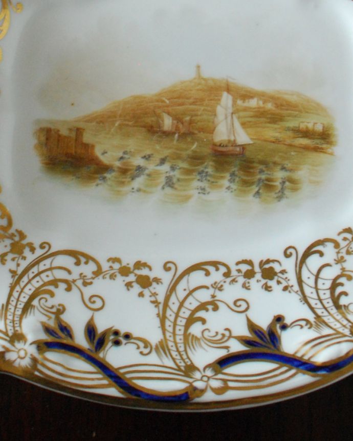 アンティーク 陶磁器の雑貨　アンティーク雑貨　見ているだけで幸せになる華やかな金彩、ダヴェンポートのアンティークプレート。ティータイムでバター付きのパンを置くための一枚Bread＆Butterプレート、通称B＆Bプレートと呼ばれるお皿。(m-2420-z)