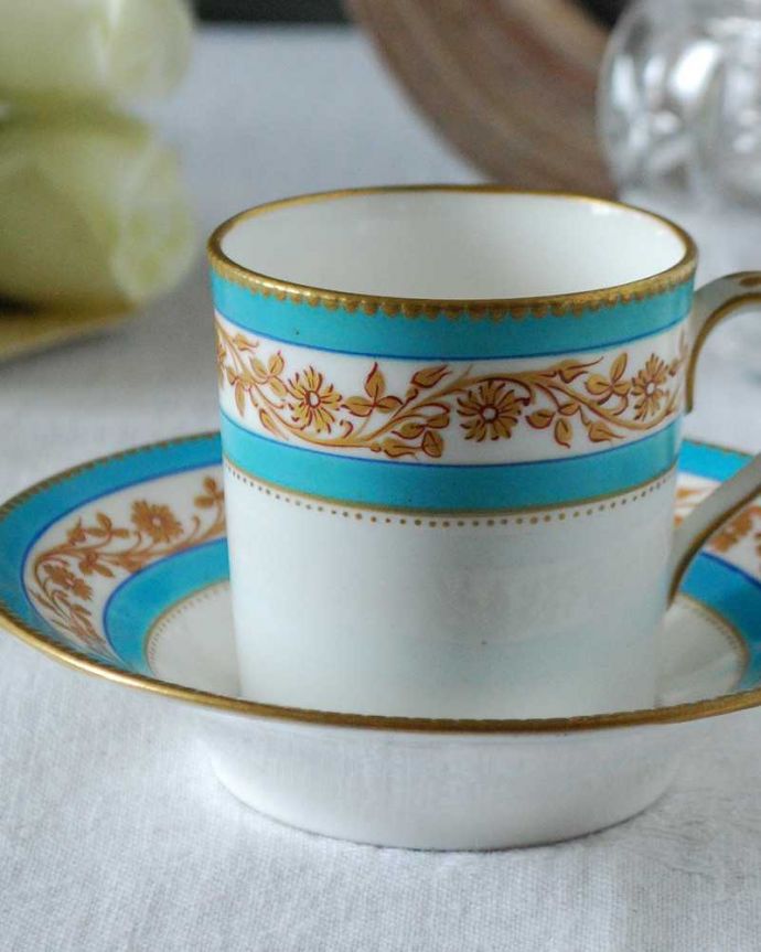 アンティーク 陶磁器の雑貨 アンティーク雑貨 アンティーク コーヒーカップ&ソーサー クラウンスタッフォードシャー。飾って使って楽しむ小さなアンティークアンティークでしか手に入れることが出来ない美しい模様のカップ&ソーサー。(m-2434-z)