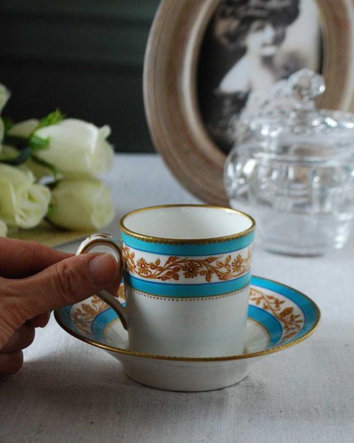 アンティーク 陶磁器の雑貨 アンティーク雑貨 アンティーク コーヒーカップ&ソーサー クラウンスタッフォードシャー。お茶の時間をもっと優雅に・・・眺めているだけじゃもったいないので、実用的に使って下さい。(m-2434-z)