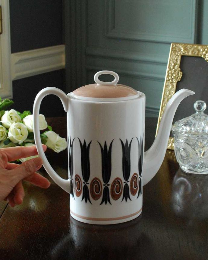 スージークーパー アンティーク雑貨 スージークーパーのアンティークティーポット(コリンティアン)。自分だけの使い方で使ってみましょうたっぷり紅茶が注げるサイズ。(m-2463-z)