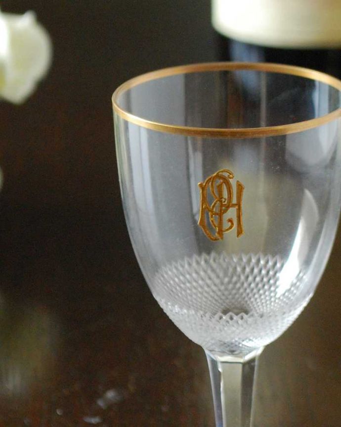 アンティークのおしゃれなテーブルグラス