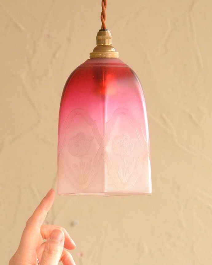 ペンダントライト　照明・ライティング　マーブル模様がキレイなアンティーク ペンダントライト(コード・シャンデリア電球・ギャラリーなし)。。(m-2594-z)