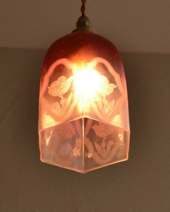 ペンダントライト　照明・ライティング　マーブル模様がキレイなアンティーク ペンダントライト(コード・シャンデリア電球・ギャラリーなし)。。(m-2594-z)