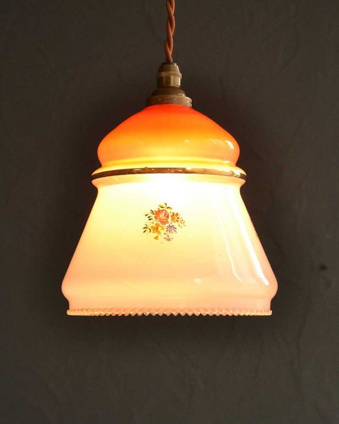 ペンダントライト　照明・ライティング　2トーンカラーがキレイなアンティーク ペンダントライト(コード・シャンデリア電球・ギャラリーなし)。。(m-2744-z )