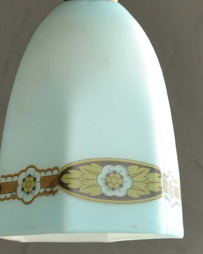 ペンダントライト　照明・ライティング　お花模様×涼しげな色のアンティークシェード(コード・シャンデリア電球・ギャラリーなし)。。(m-2754-z)