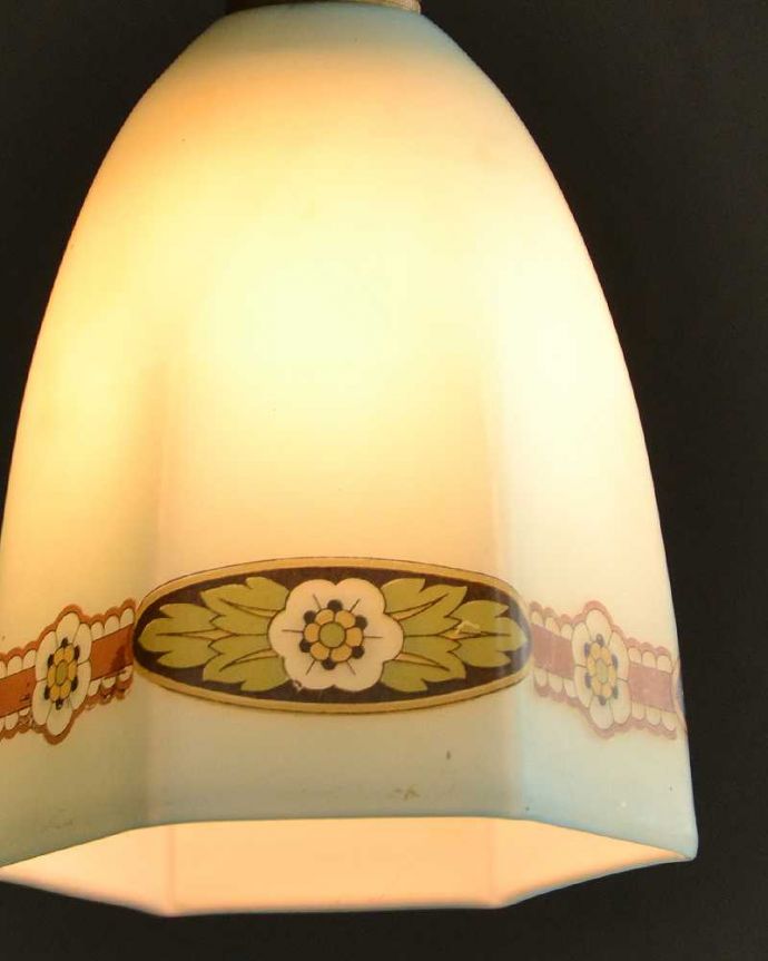 ペンダントライト　照明・ライティング　お花模様×涼しげな色のアンティークシェード(コード・シャンデリア電球・ギャラリーなし)。。(m-2754-z)
