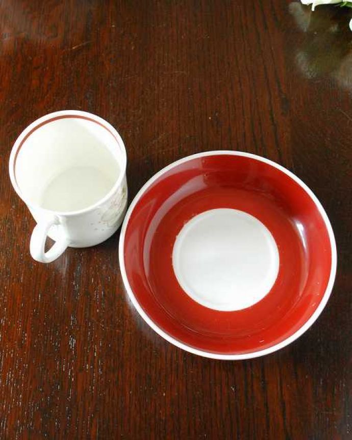 英国アンティークのおしゃれな食器