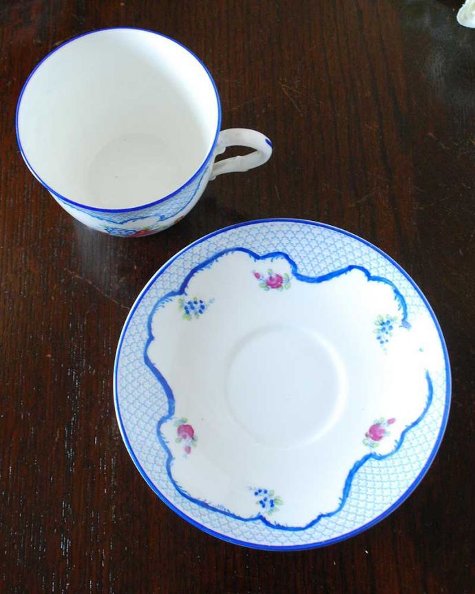 英国アンティークのおしゃれな食器