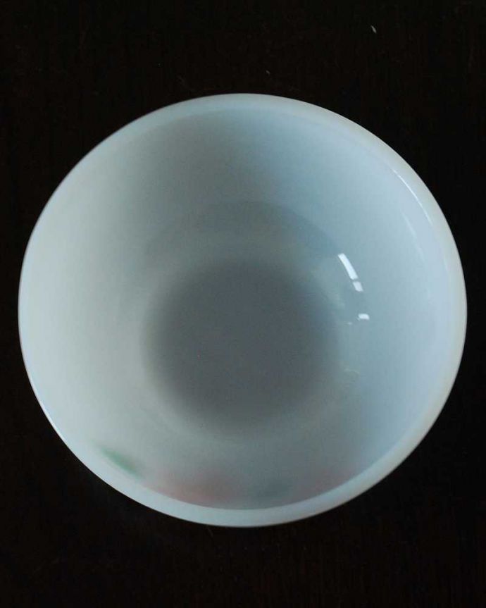 アンティーク雑貨 ファイヤーキングピーチブロッサムのアンティークボウル(ゲイファドシリーズ)。上から見るとこんな感じです。(m-3271-z)