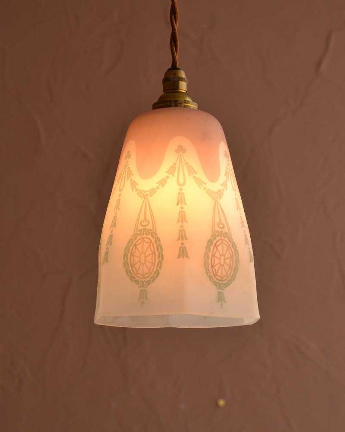 照明・ライティング レトロで可愛いガーランド模様のアンティークペンダントライト(コード・シャンデリア電球・ギャラリーなし) 。。(m-3289-z)