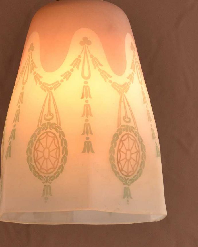 照明・ライティング レトロで可愛いガーランド模様のアンティークペンダントライト(コード・シャンデリア電球・ギャラリーなし) 。。(m-3289-z)