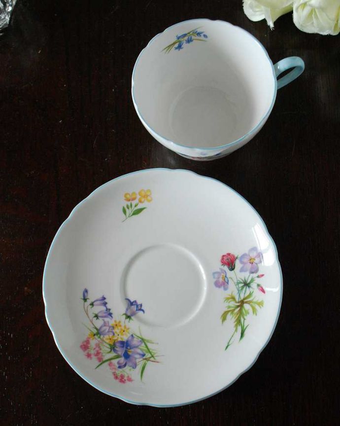 英国アンティークのおしゃれな食器