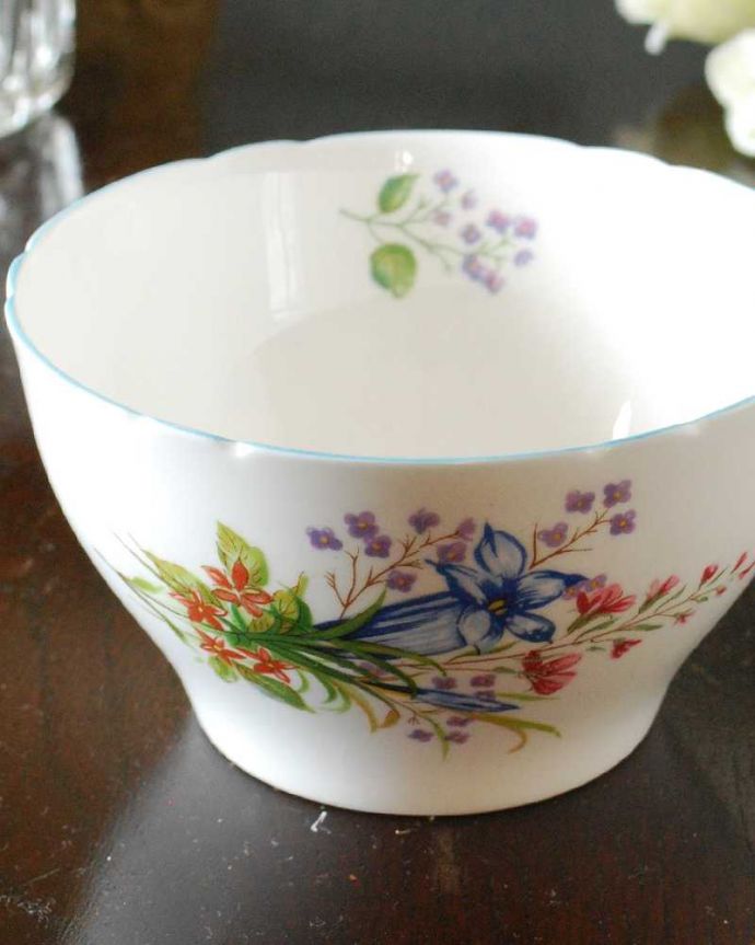 アンティーク雑貨 可憐なお花のシェリー窯(ワイルドフラワー) のアンティークシュガーポット。世界中のコレクターから愛されるシェリー窯アンティークでしか手に入れることが出来ないシェリーの中でも特に人気があったWild Flower。(m-3370-z)