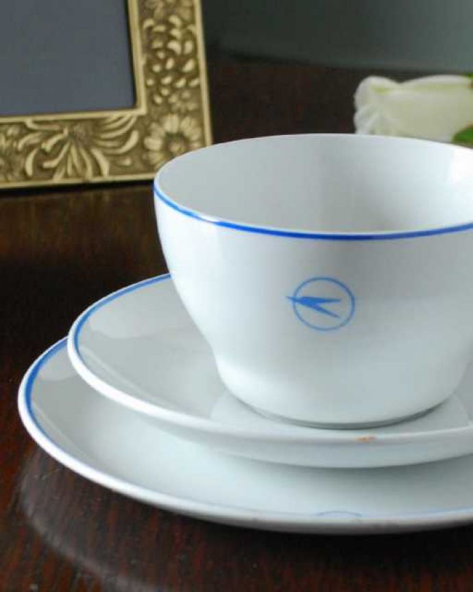 アンティーク 陶磁器の雑貨 アンティーク雑貨 英国輸入のコープランド(スポード)のアンティークカップ&ソーサートリオ。飾って使って楽しむ小さなアンティーク英国のアフタヌーンティーには欠かせない美しい模様のトリオ。(m-3590-z)