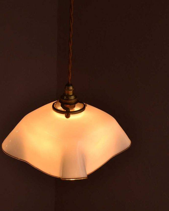 アンティークのガラスシェード