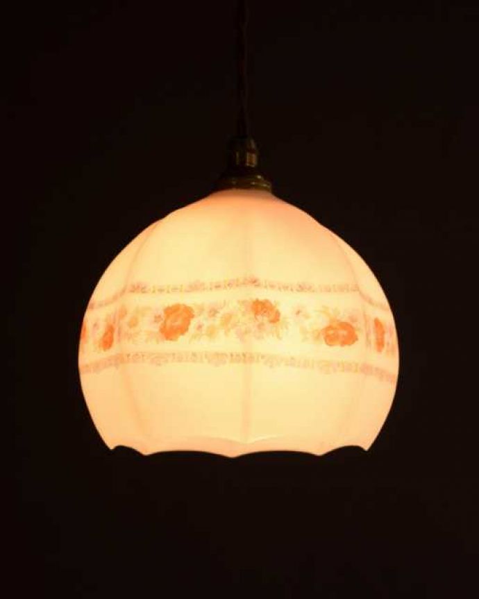 ペンダントライト　照明・ライティング　アンティークの可愛らしいペンダントライト（コード・シャンデリア電球・ギャラリーなし）。。(m-3696-z)