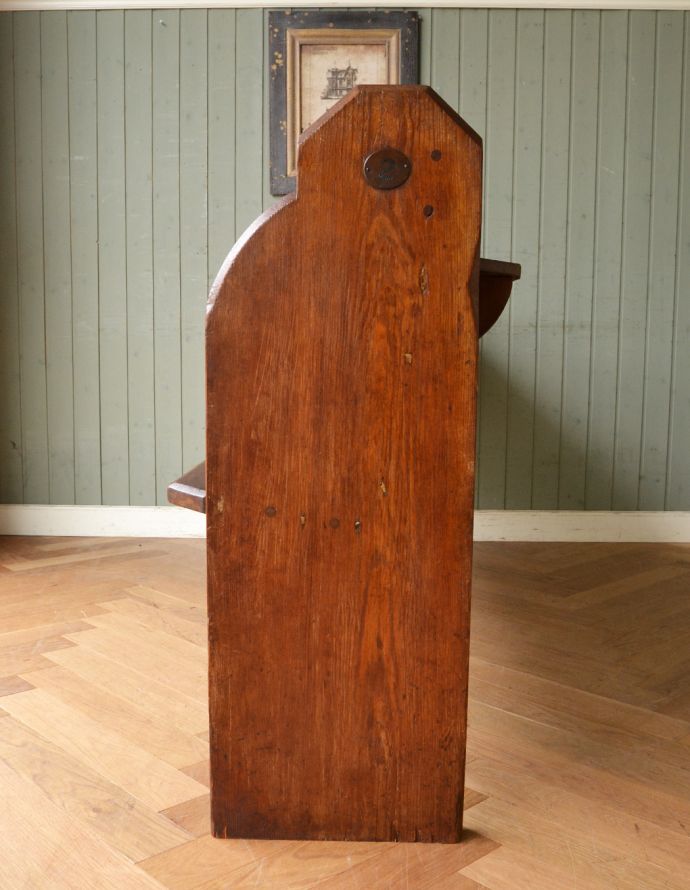 セティ・ソファ・ベンチ アンティーク チェア イギリスで見つけたアンティークの長椅子、オールドパインのチャーチベンチ。サイドから見てもキレイです!どこから見てもかっこいいのでご安心くださいね。(m-375-c)