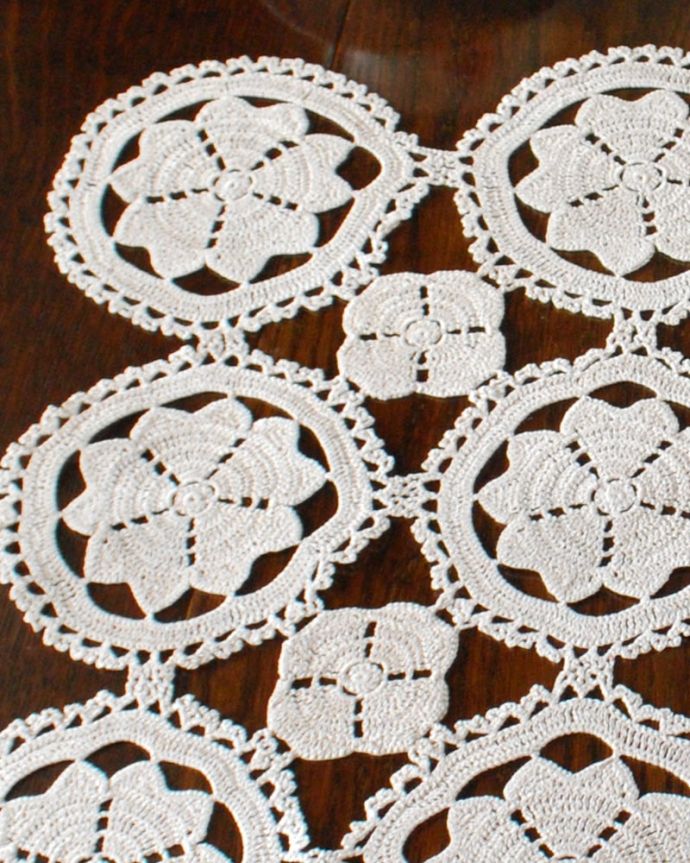 アンティーク雑貨　ハンドメイドマット　一枚一枚、大切に手作りされました。(m-3984-z)