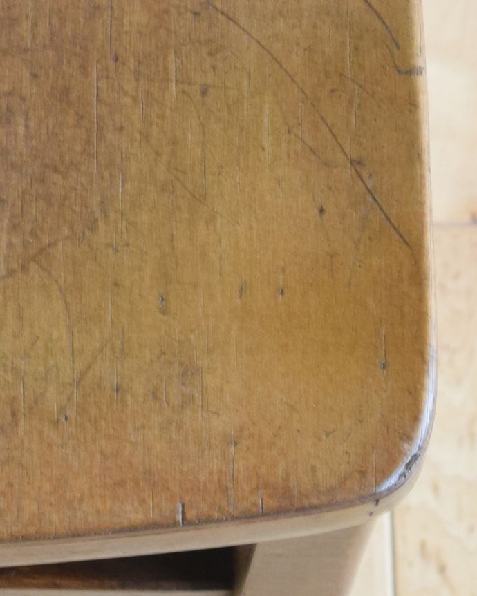 アンティークの椅子の座面の模様