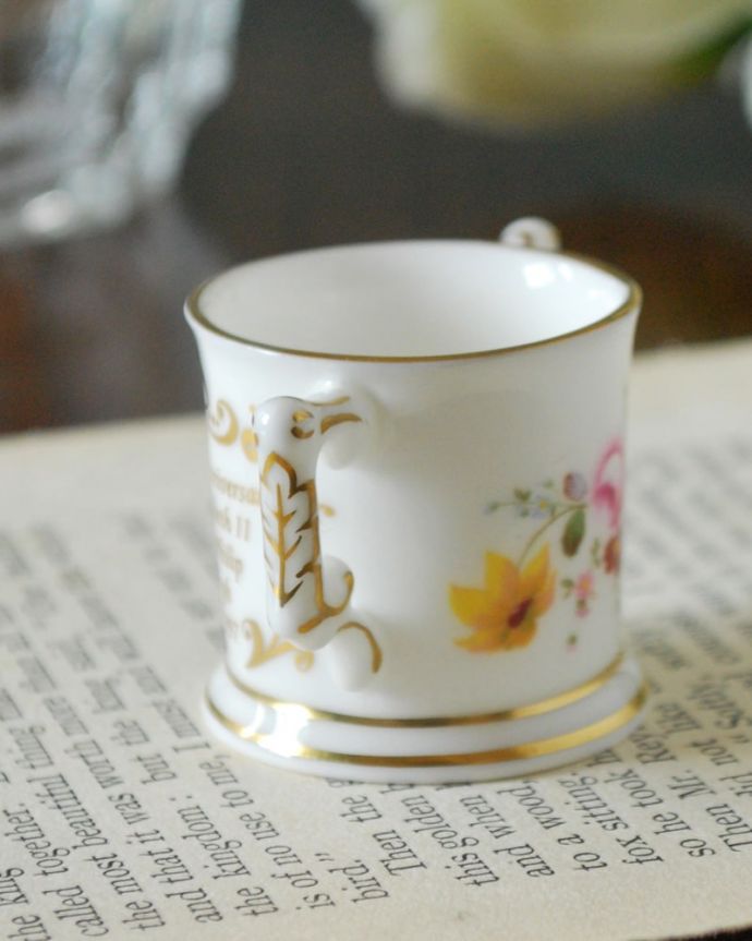 アンティーク 陶磁器の雑貨 アンティーク雑貨 ロイヤルクラウンダービー(ポジー)のアンティーク陶磁器、コロネーションアイテム 長い間、愛されてきた「ポジー」お花のブーケの優雅なデザインが素敵なロイヤルクラウンダービーのロングセラーです。(m-4040-z-4)