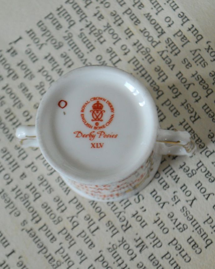 アンティーク 陶磁器の雑貨 アンティーク雑貨 置物。。(m-4040-z-4)